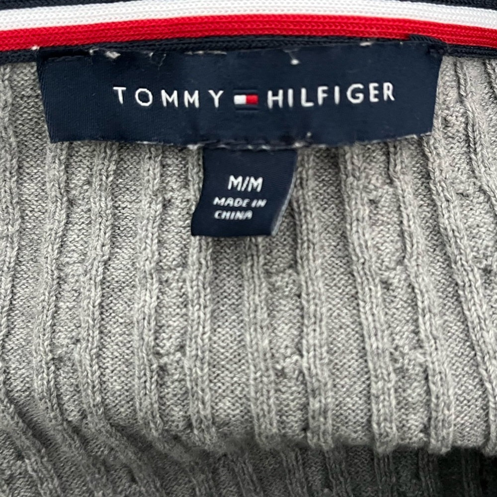 Tommy Hilfiger Gray Cable Knit Sweater | Classic Preppy | Medium - Picture 4 of 5